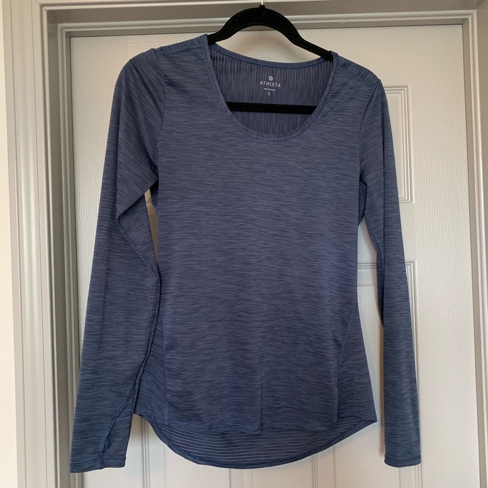LIKE NEW ATHLETA LONGSLEEVE
